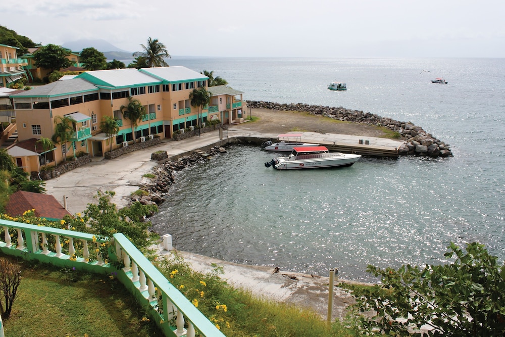 BIRD ROCK BEACH HOTEL 40/47