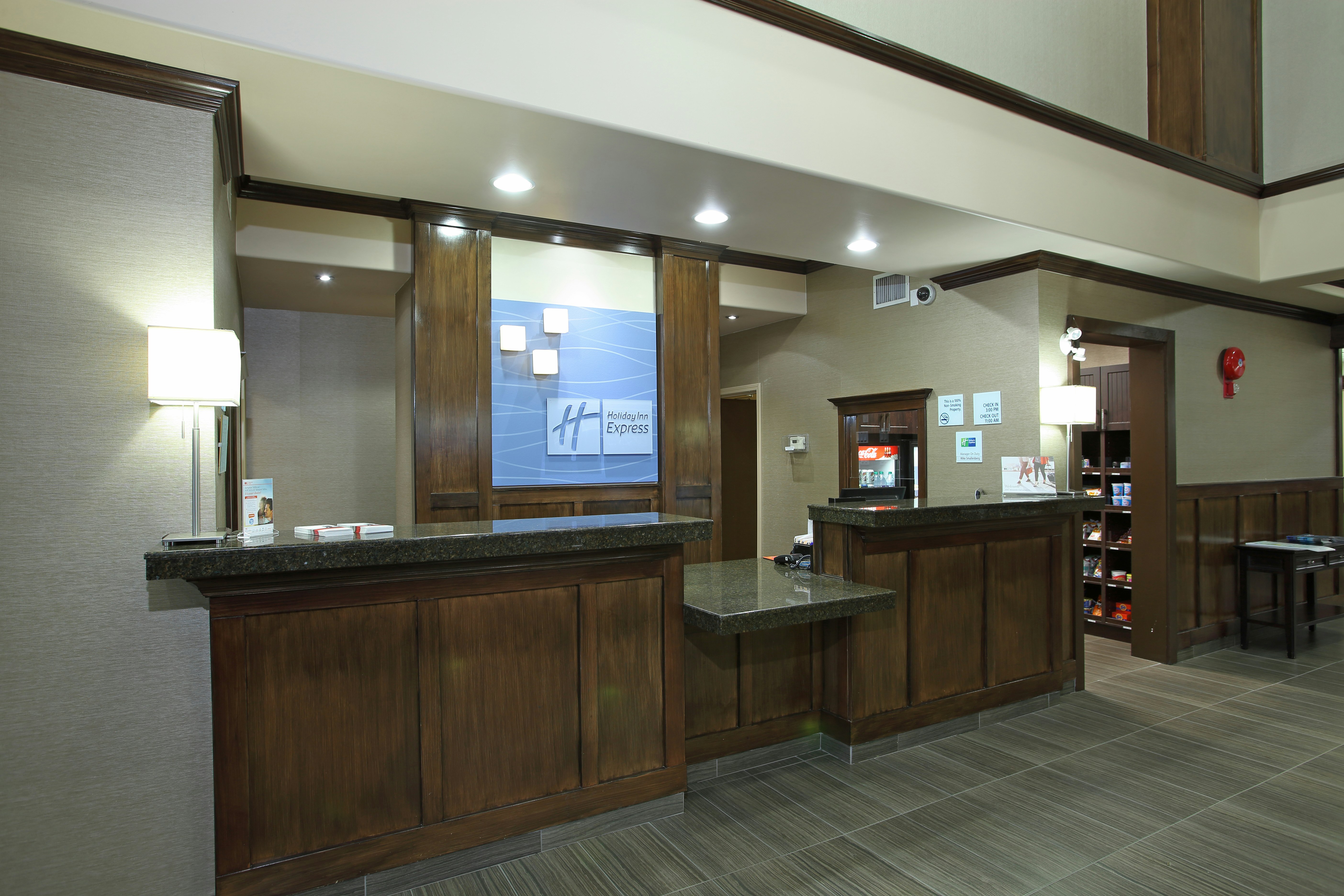 Holiday Inn Express Vernon 9/61