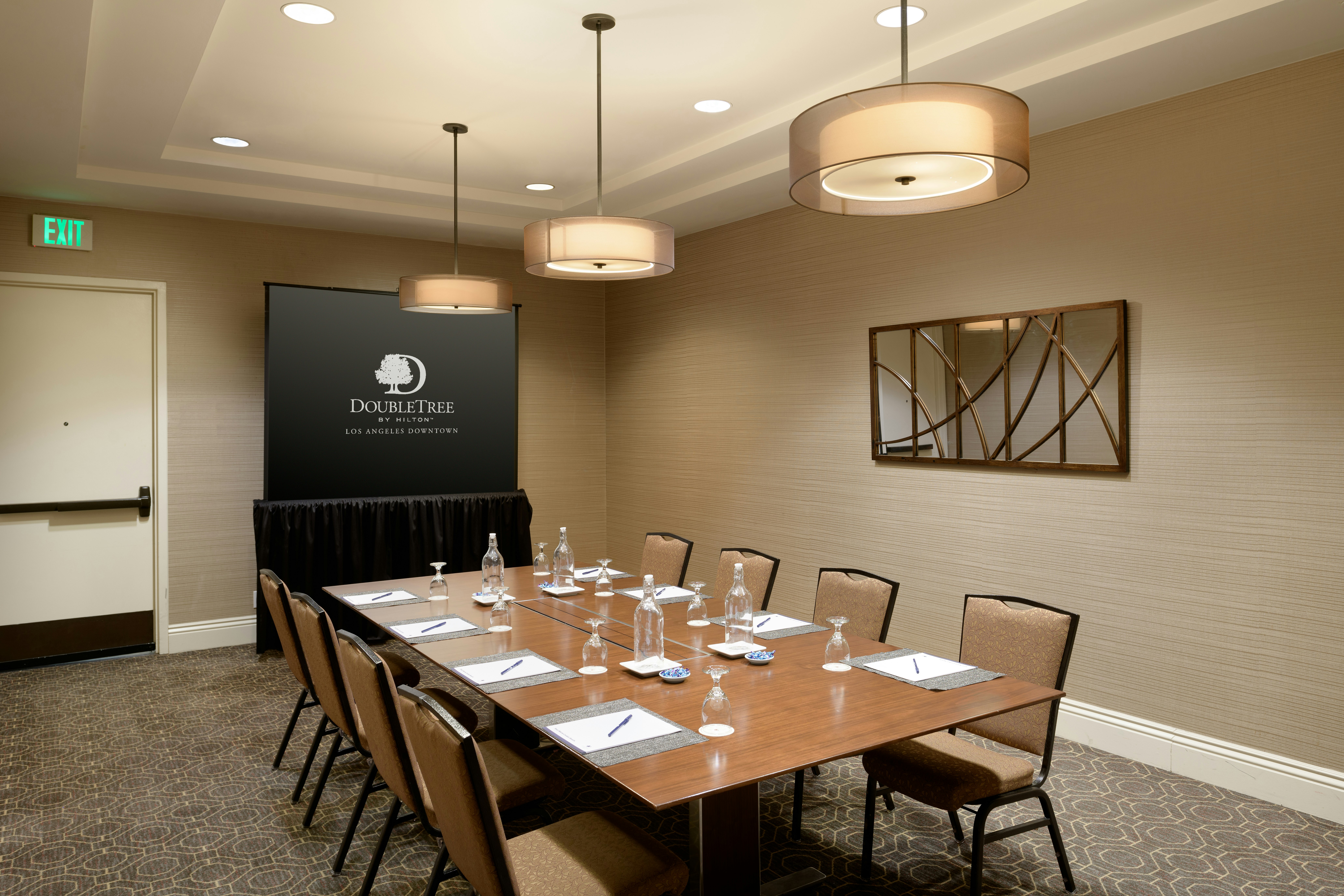 DoubleTree by Hilton Hotel Los Angeles Downtown 66/79