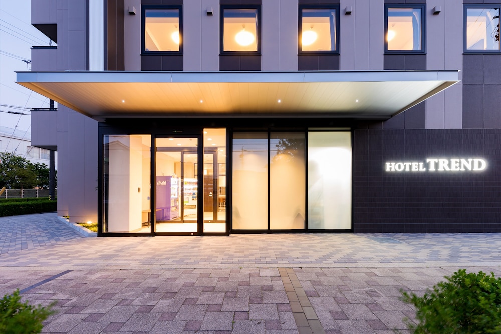 Hotel Trend Mikawaanjo 2/48