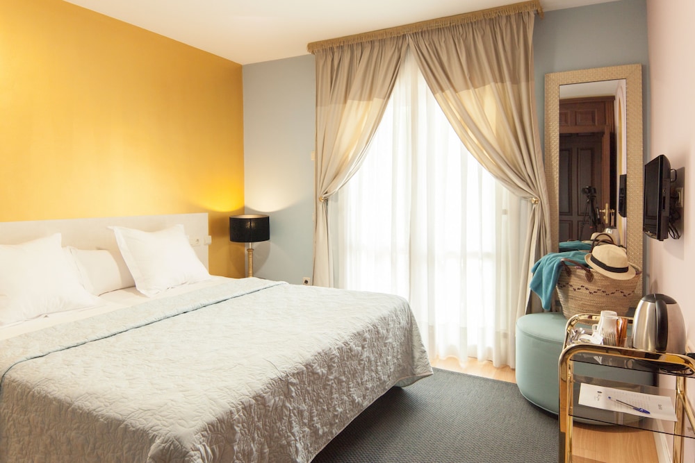 غرفة بسرير مزدوج بشرفة، Villa Lorena Malaga 6/10