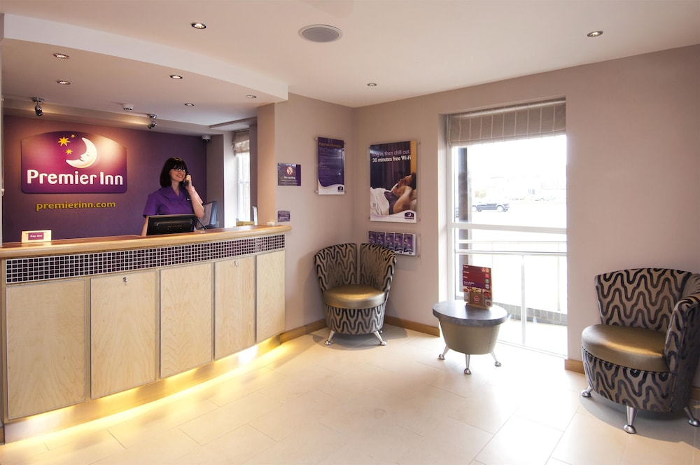Premier Inn Llanelli Central West 7/62