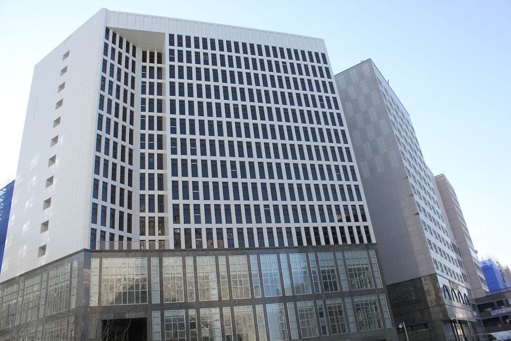 The First Stay Hotel 4/42