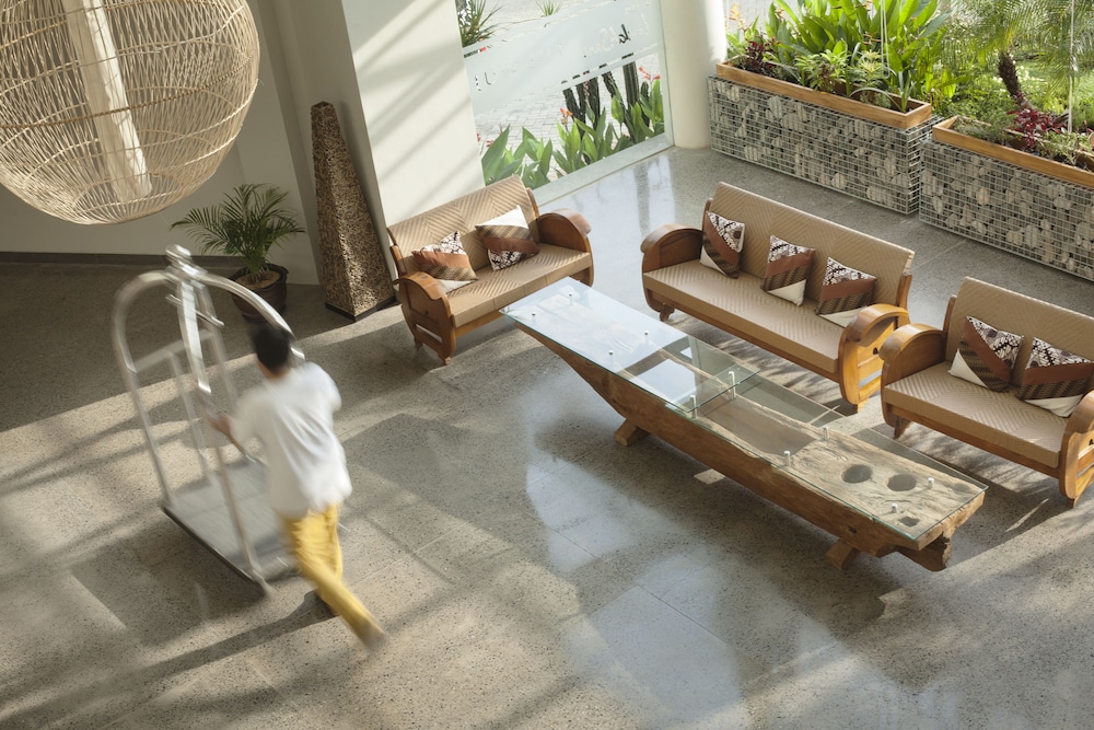The Wujil Resort and Conventions Semarang 24/43