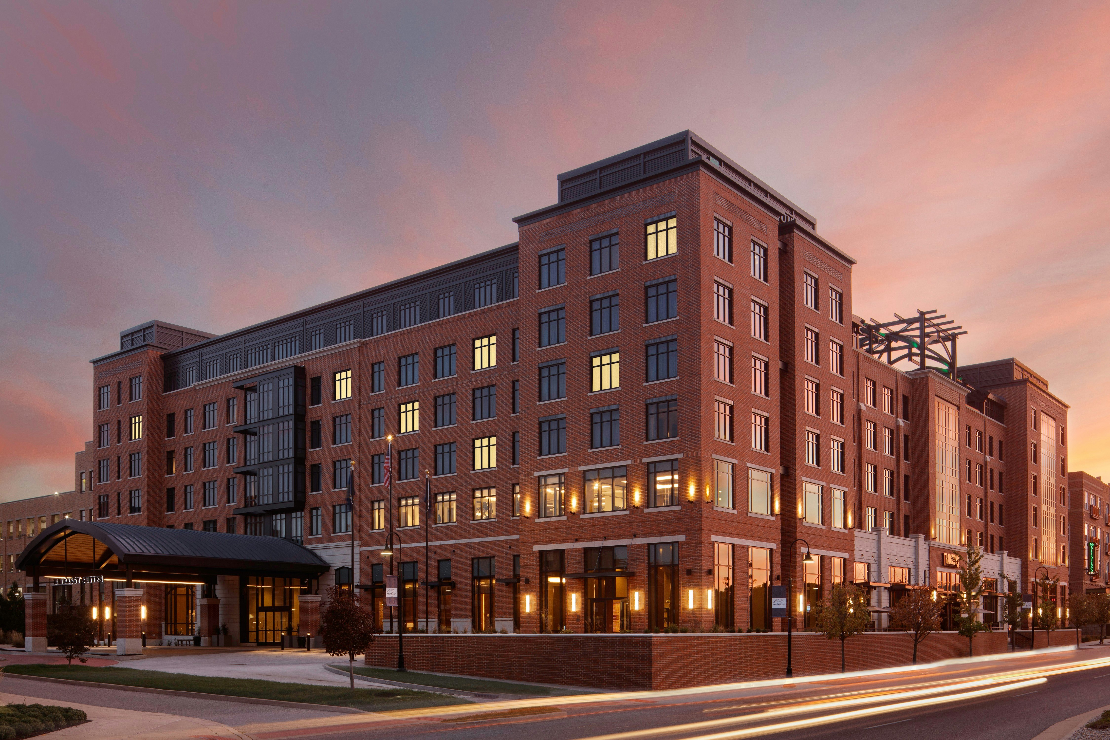 Embassy Suites by Hilton South Bend at Notre Dame 6/63