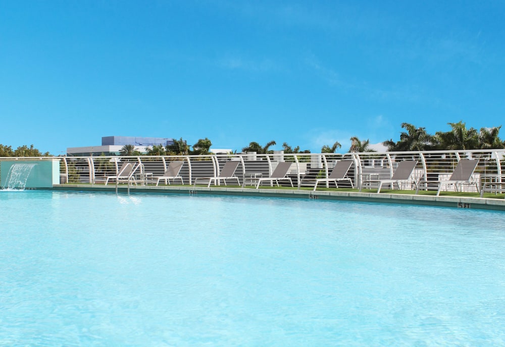 Nuvo Suites Hotel - Miami / Doral 46/50
