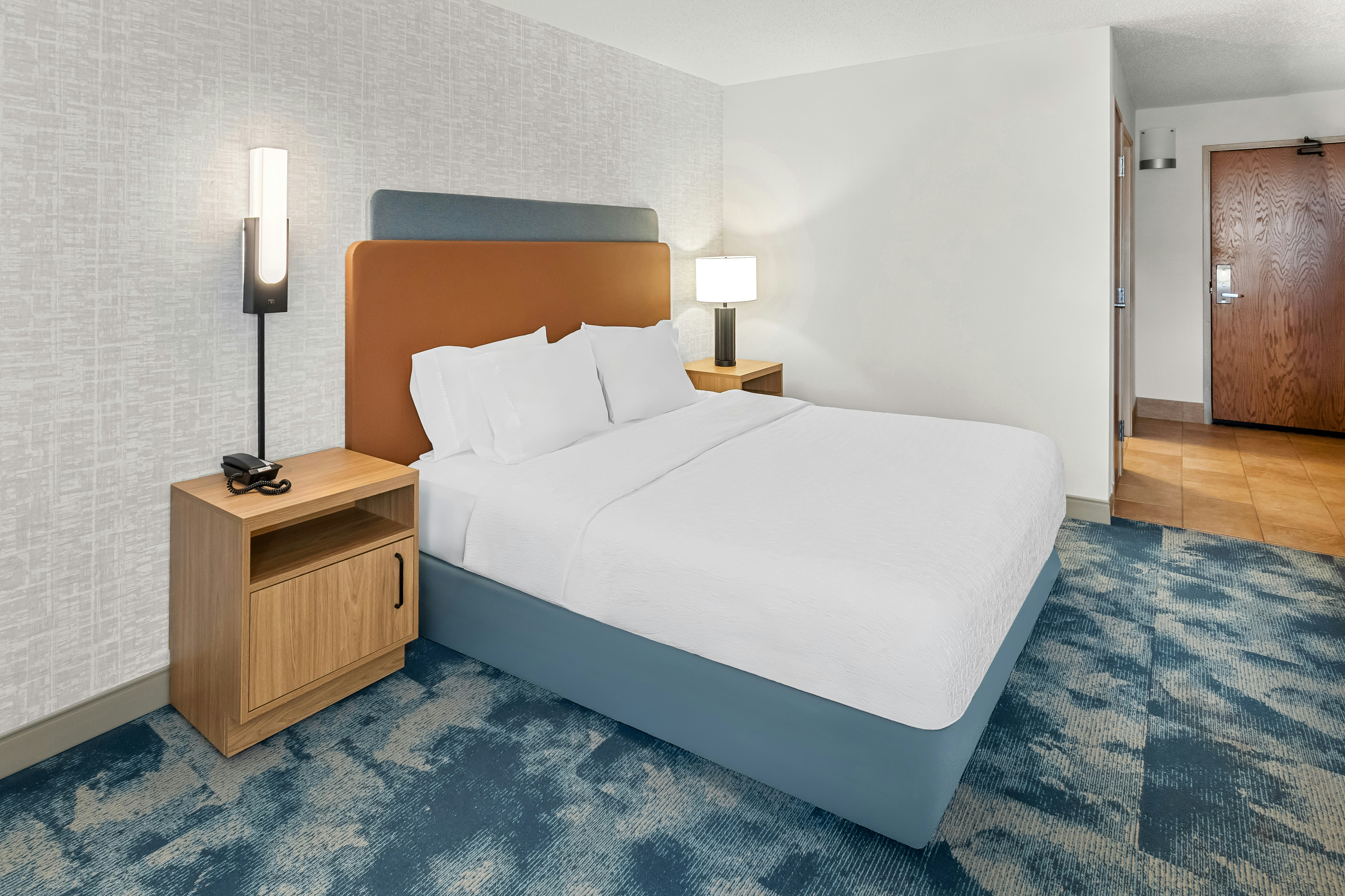 Room, King Bed, Accessible 4/8