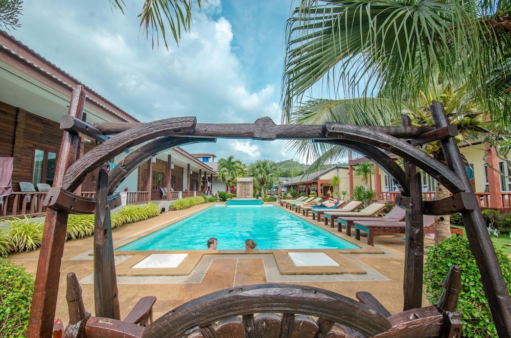 Khum Laanta Resort 59/66