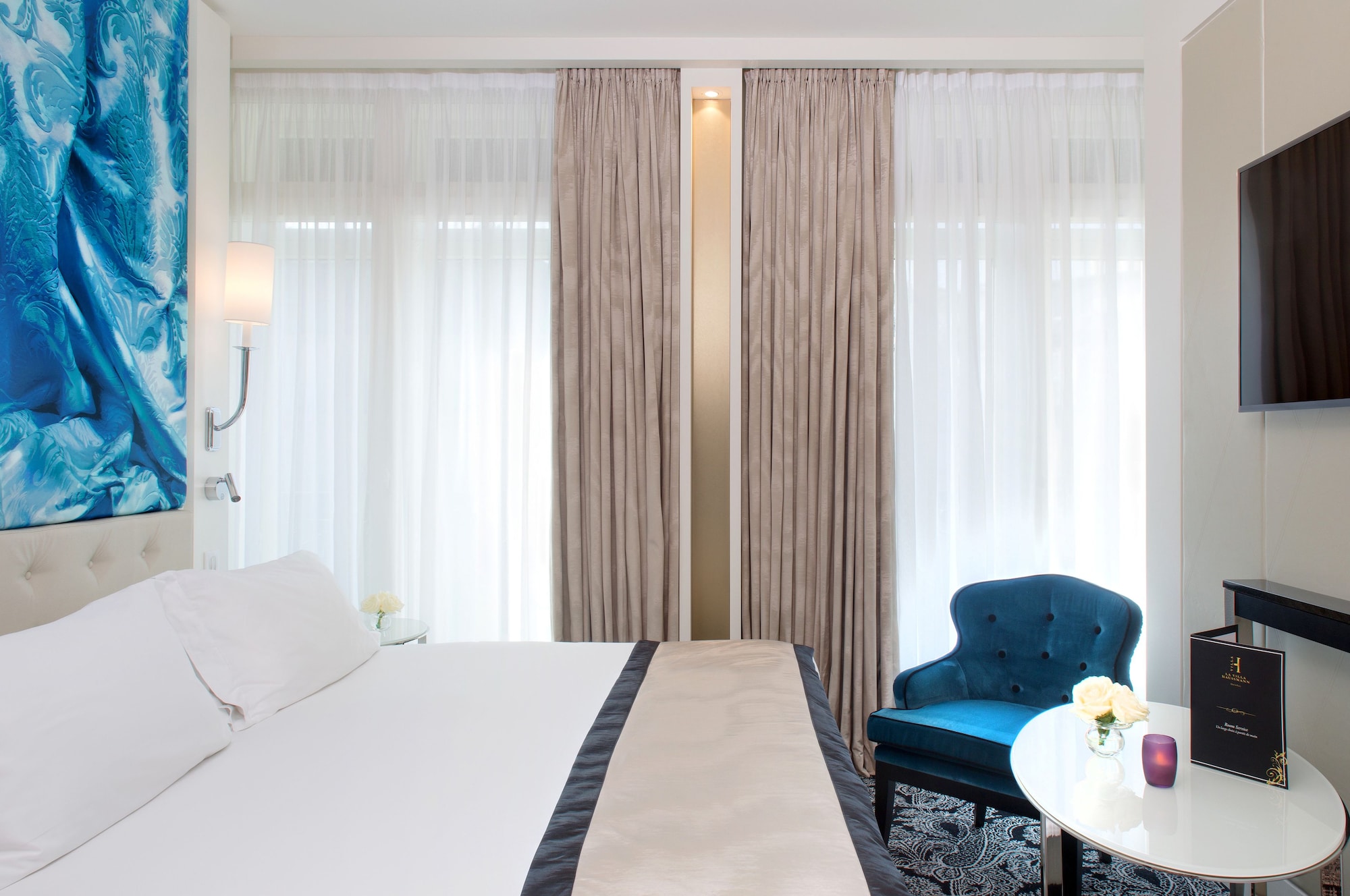 CLASSIC, DOUBLE BED, CITY VIEW