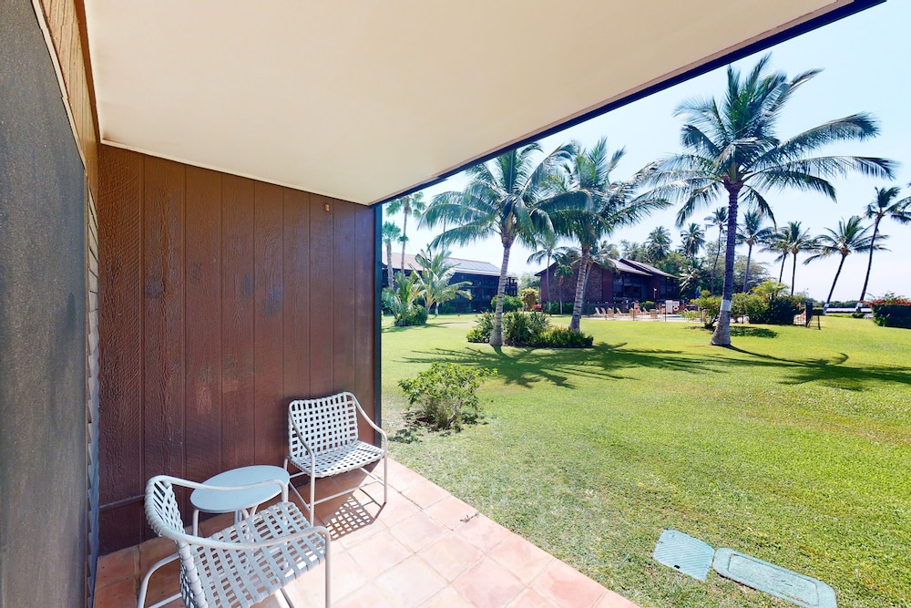 Castle Molokai Shores 35/50