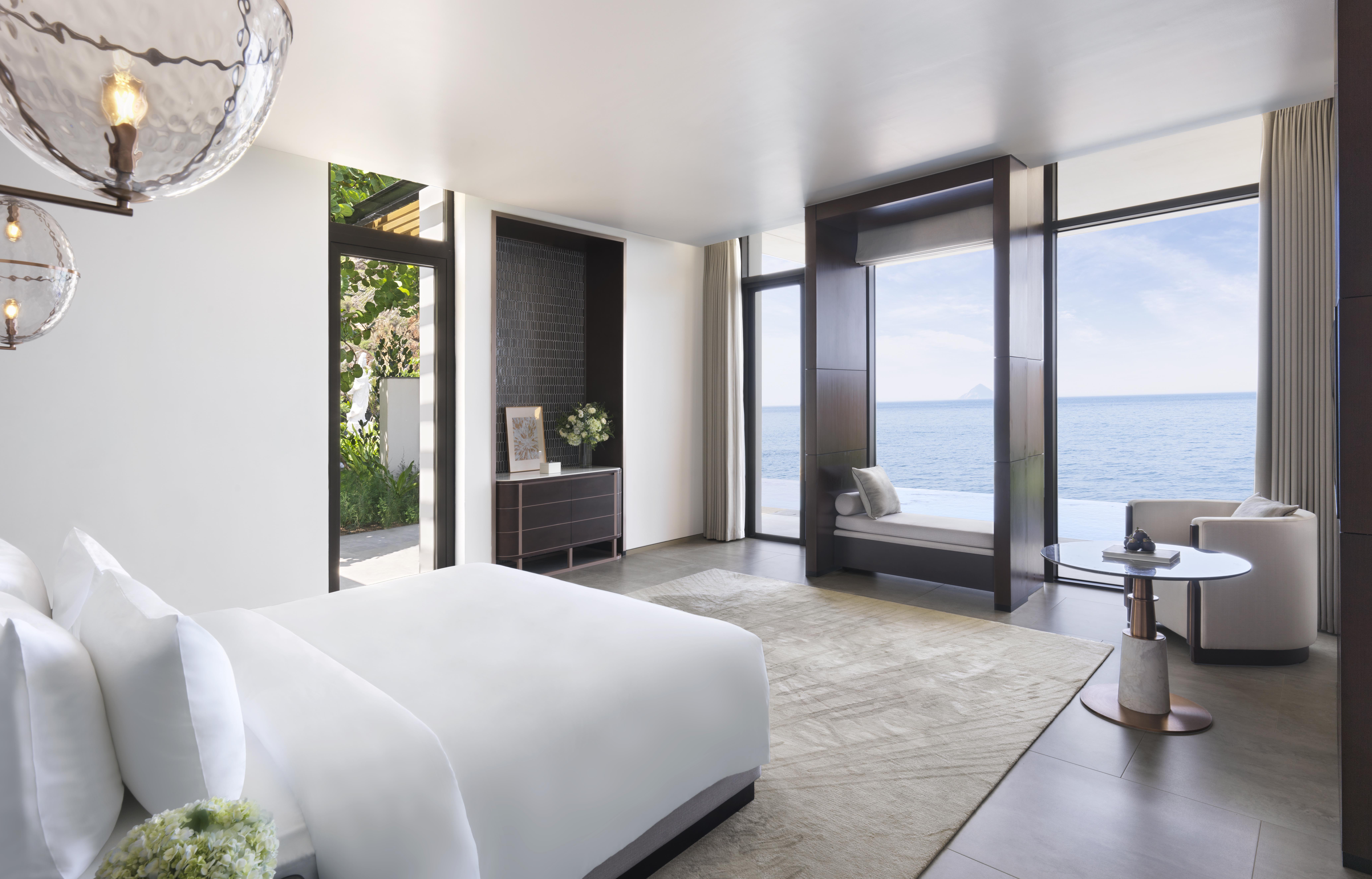 Grand, Pool, Ocean, Pavilion