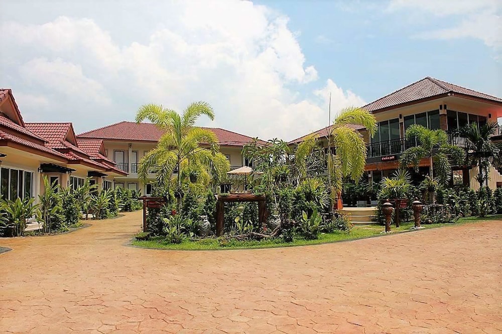Baan Sooksiri Bangsaray 12/58