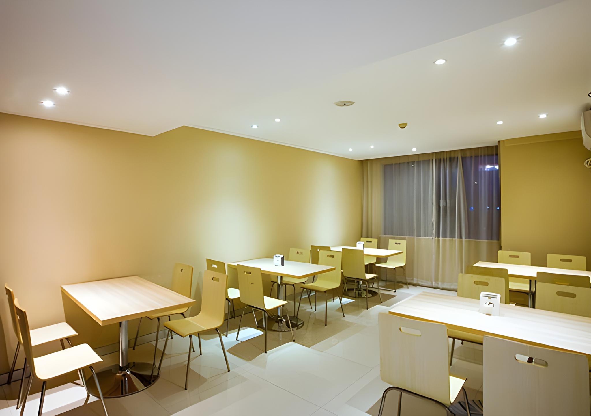 City Comfort Inn (Guilin Jiatianxia Square) 47/54