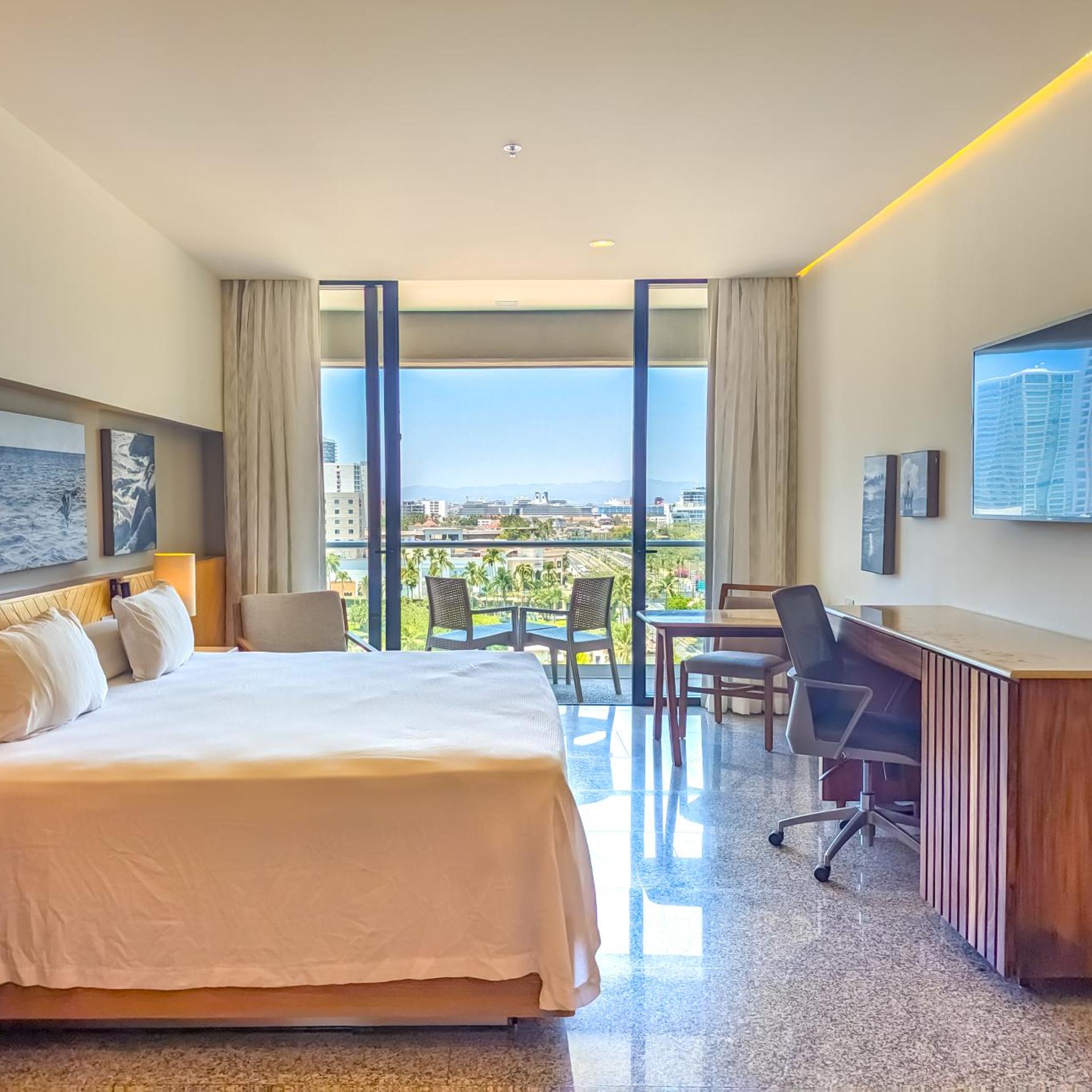 Room, Double or Twin Bed