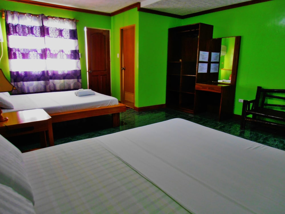 BLUE CORALS BEACH RESORT 24/66