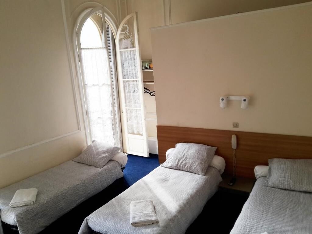 COMFORT, TRIPLE, 3 BEDS