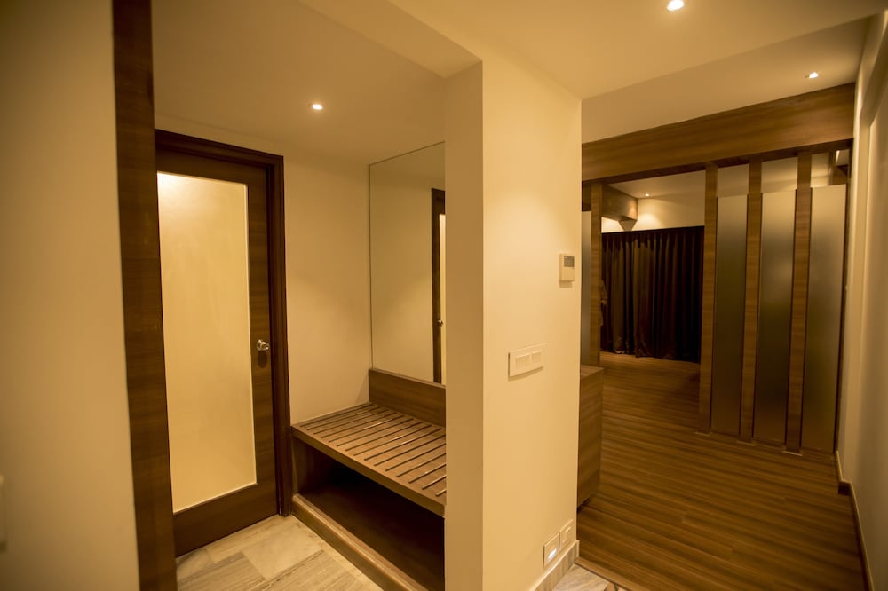 S Hotels 50/50