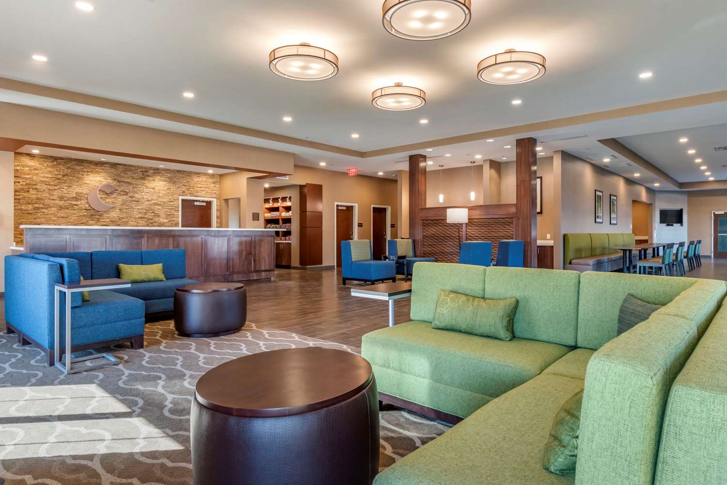 Comfort Suites Camp Hill Harrisburg West 24/29