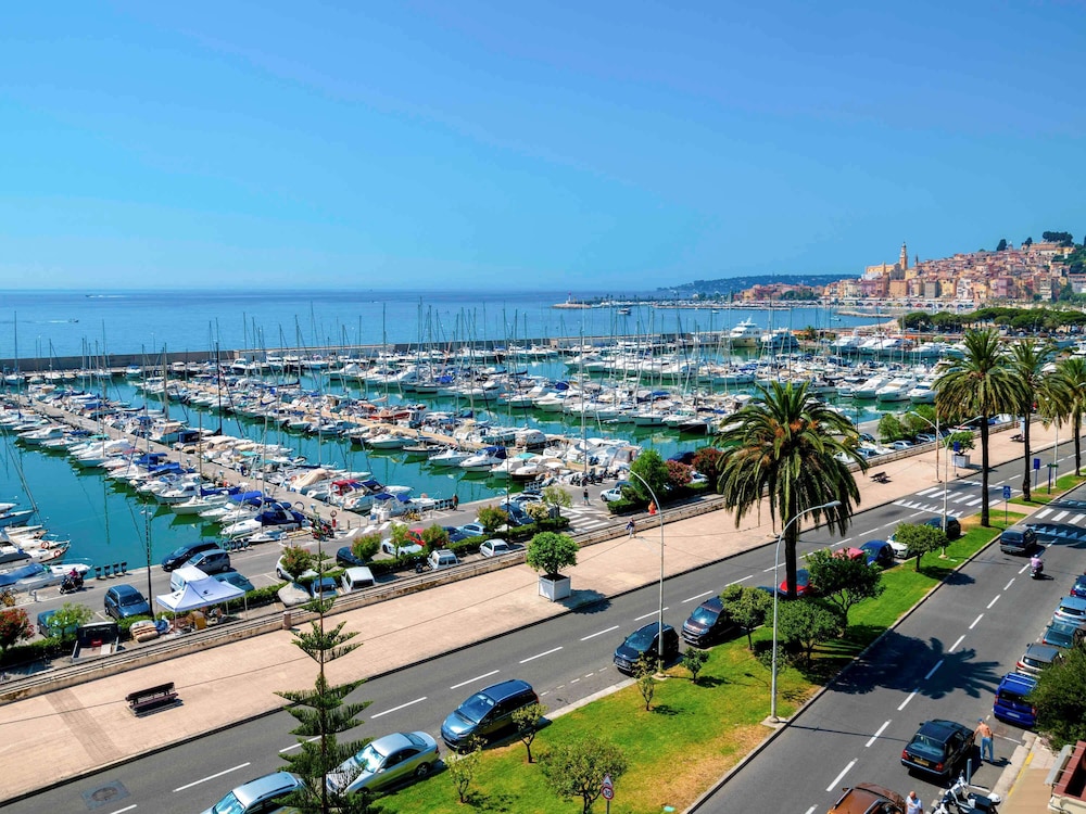 Ibis Budget Menton 11/66
