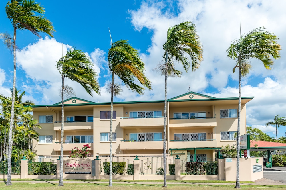 TRADEWINDS MCLEOD HOLIDAY APARTMENTS 2/43