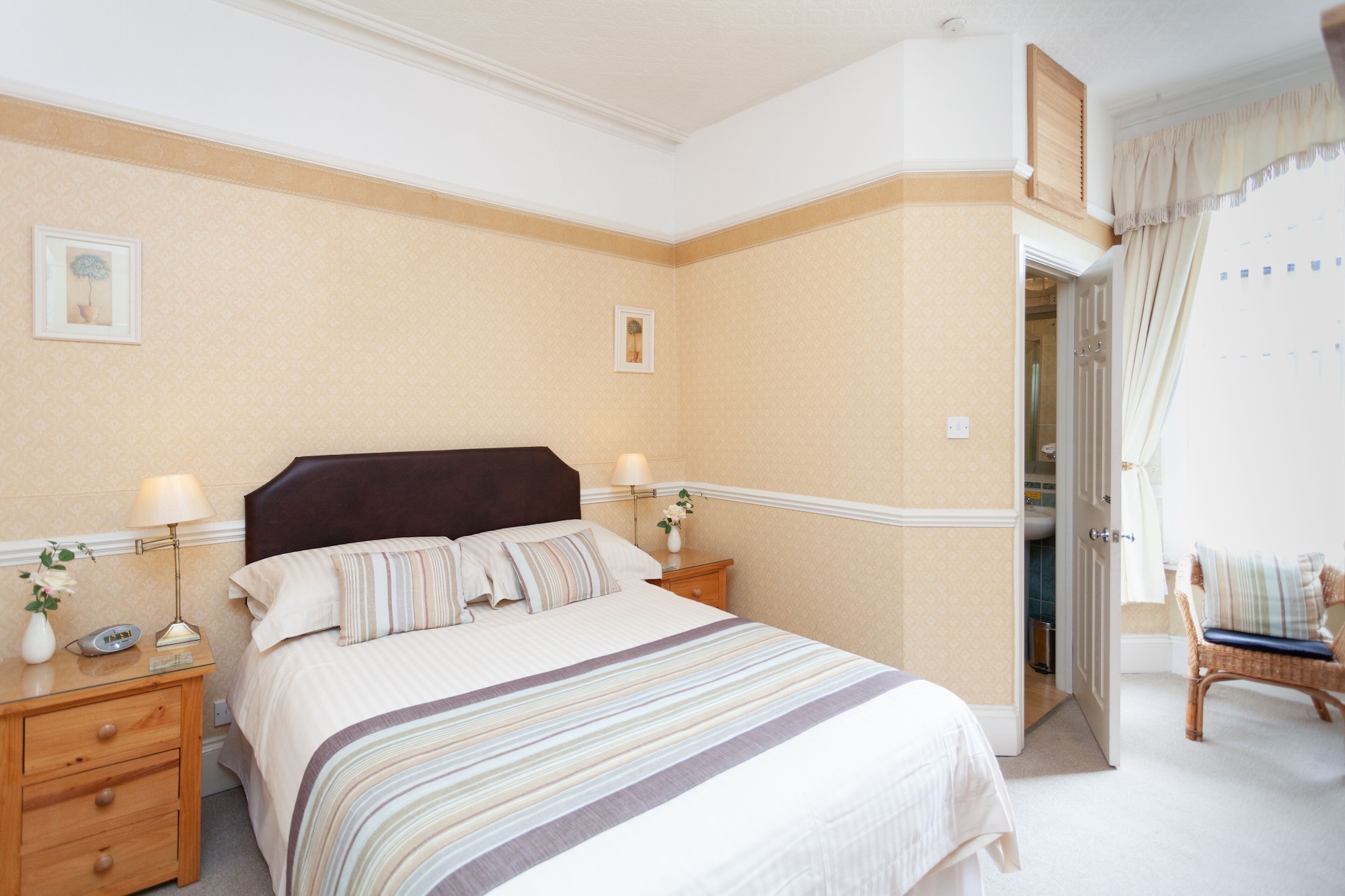 Standard, Double Bed