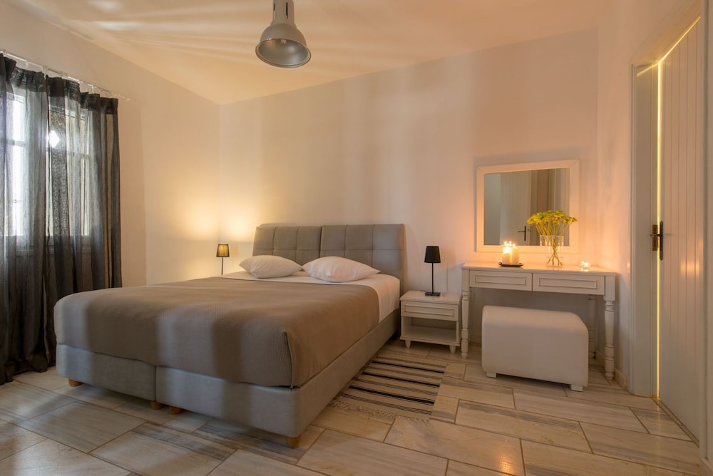STAGONES LUXURY VILLAS 12/50