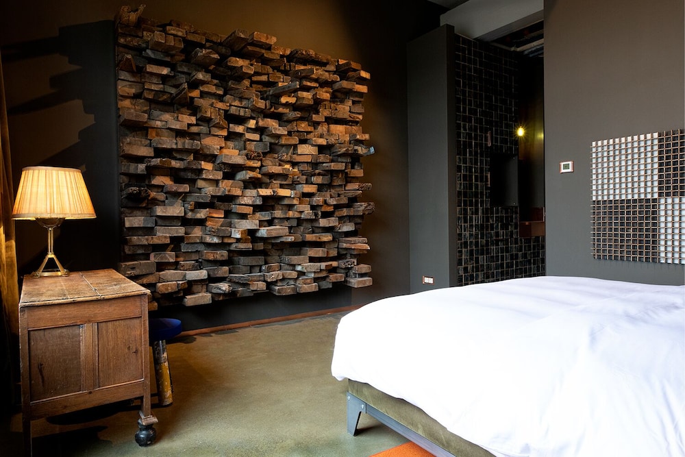 Hotel Piet Hein Eek 15/50