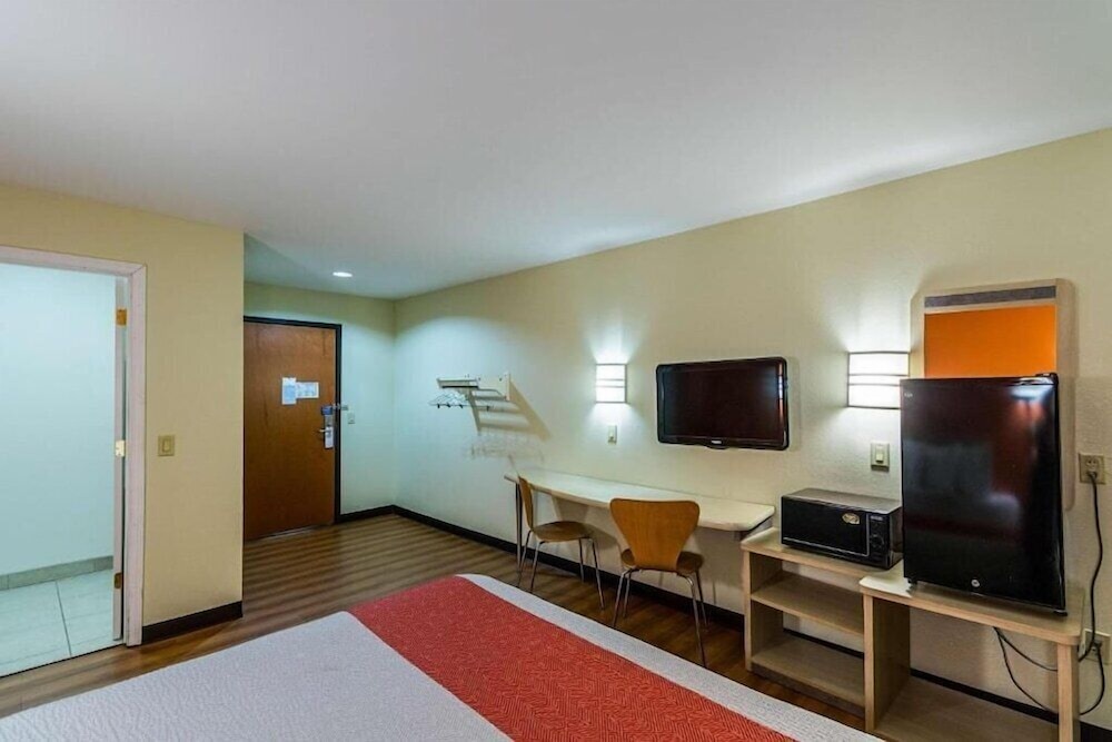 Motel6 Urbana, IL 18/44