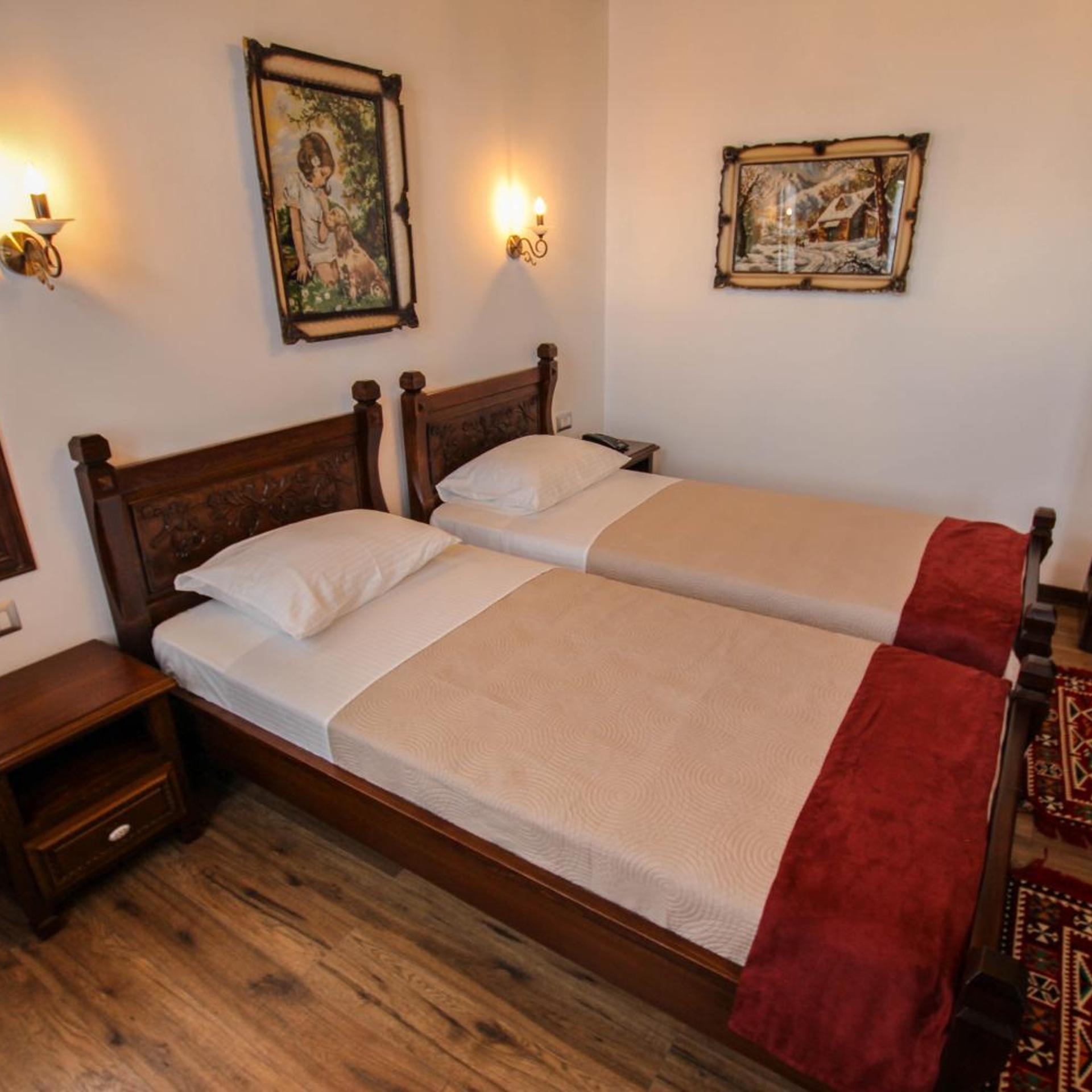 Hotel Kastro 33/68