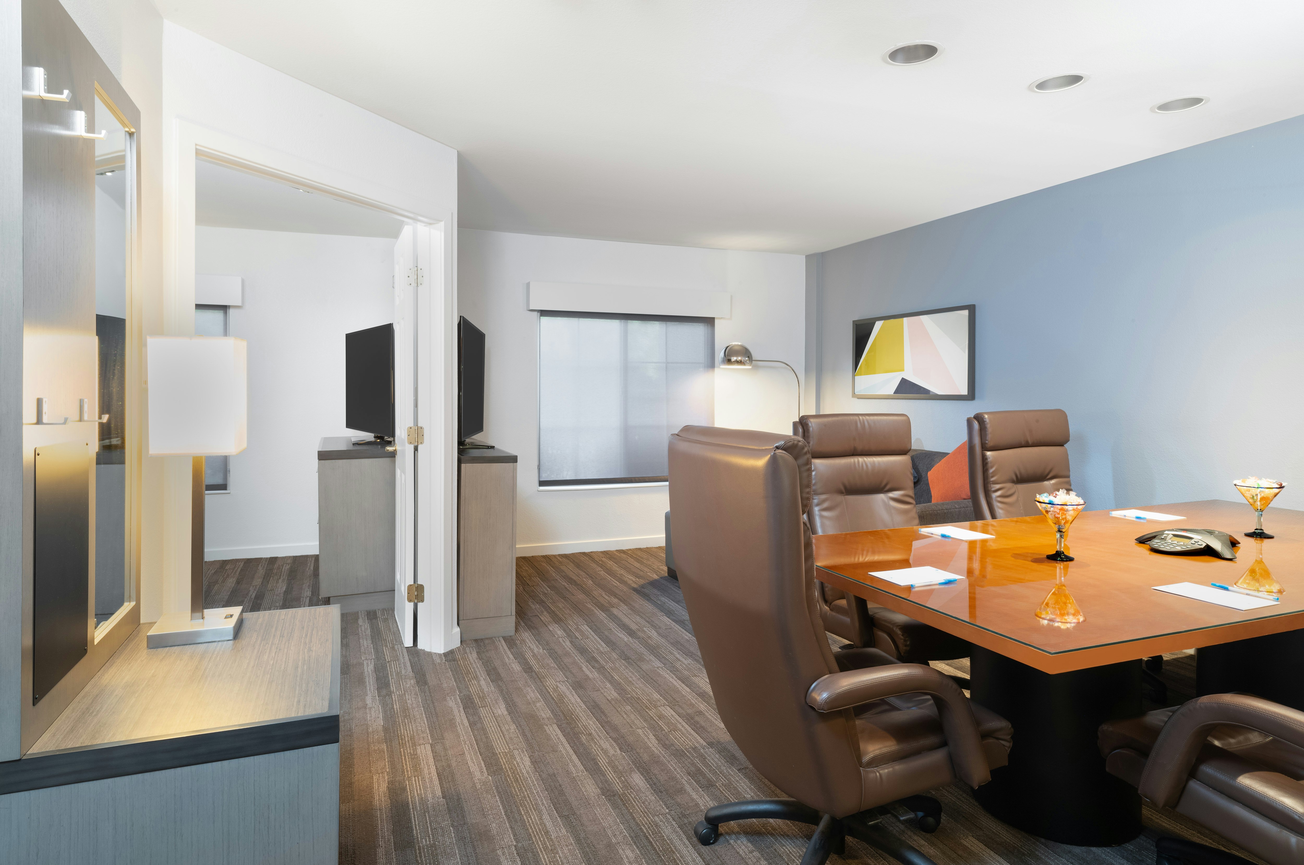 HYATT house White Plains 63/74