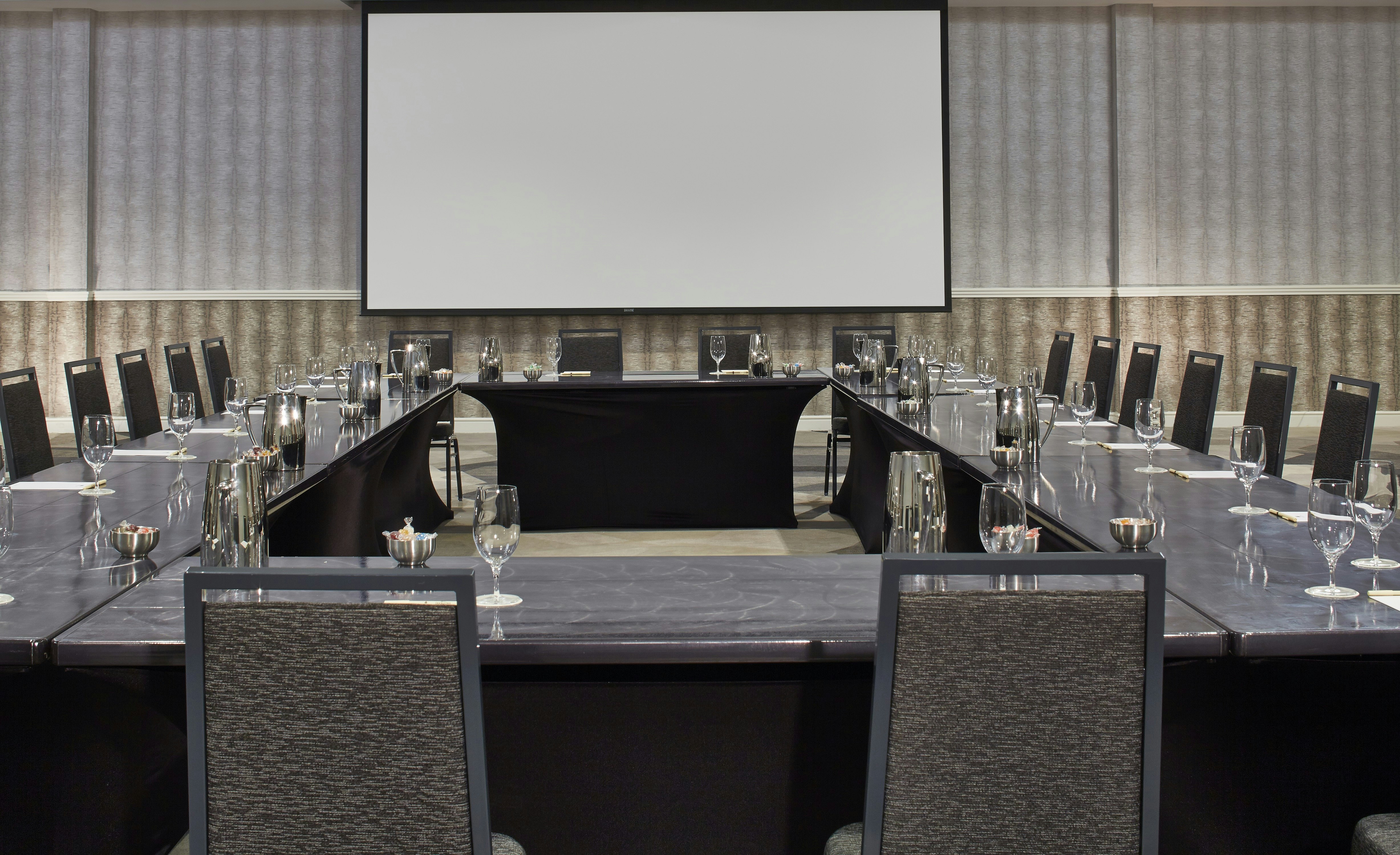 Doubletree By Hilton Atlanta Perimeter Dunwoody 54/59