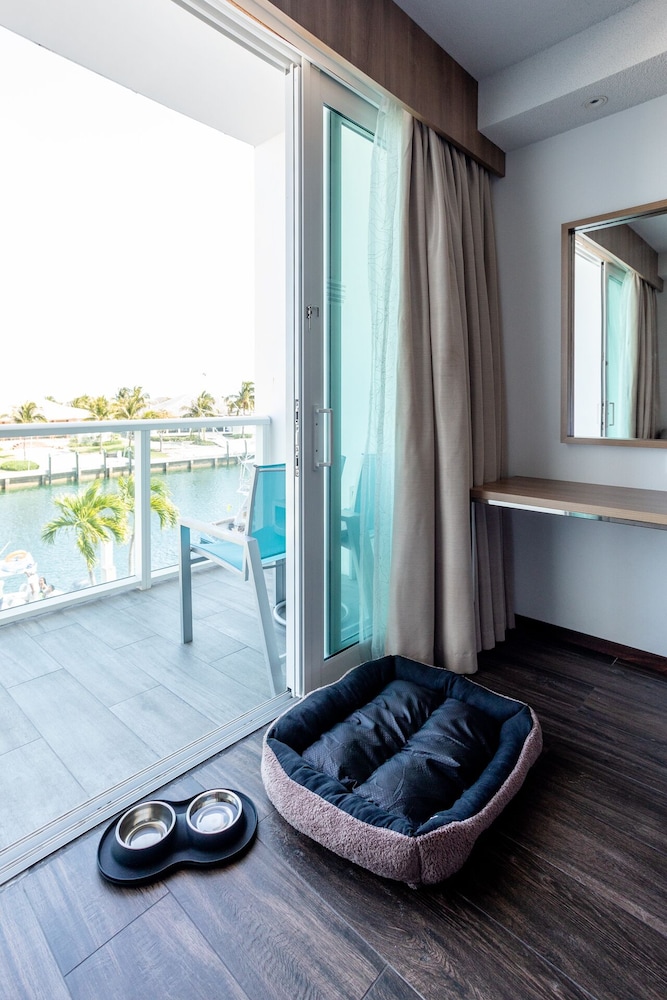 Hilton At Resorts World Bimini 27/49