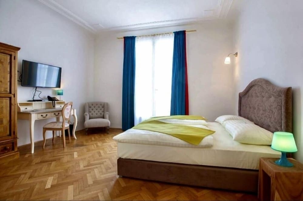 Hotel Pension Museum 18/63