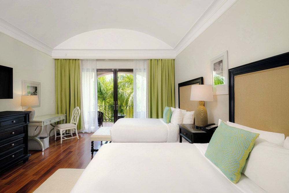 room, 2 double beds, resort view