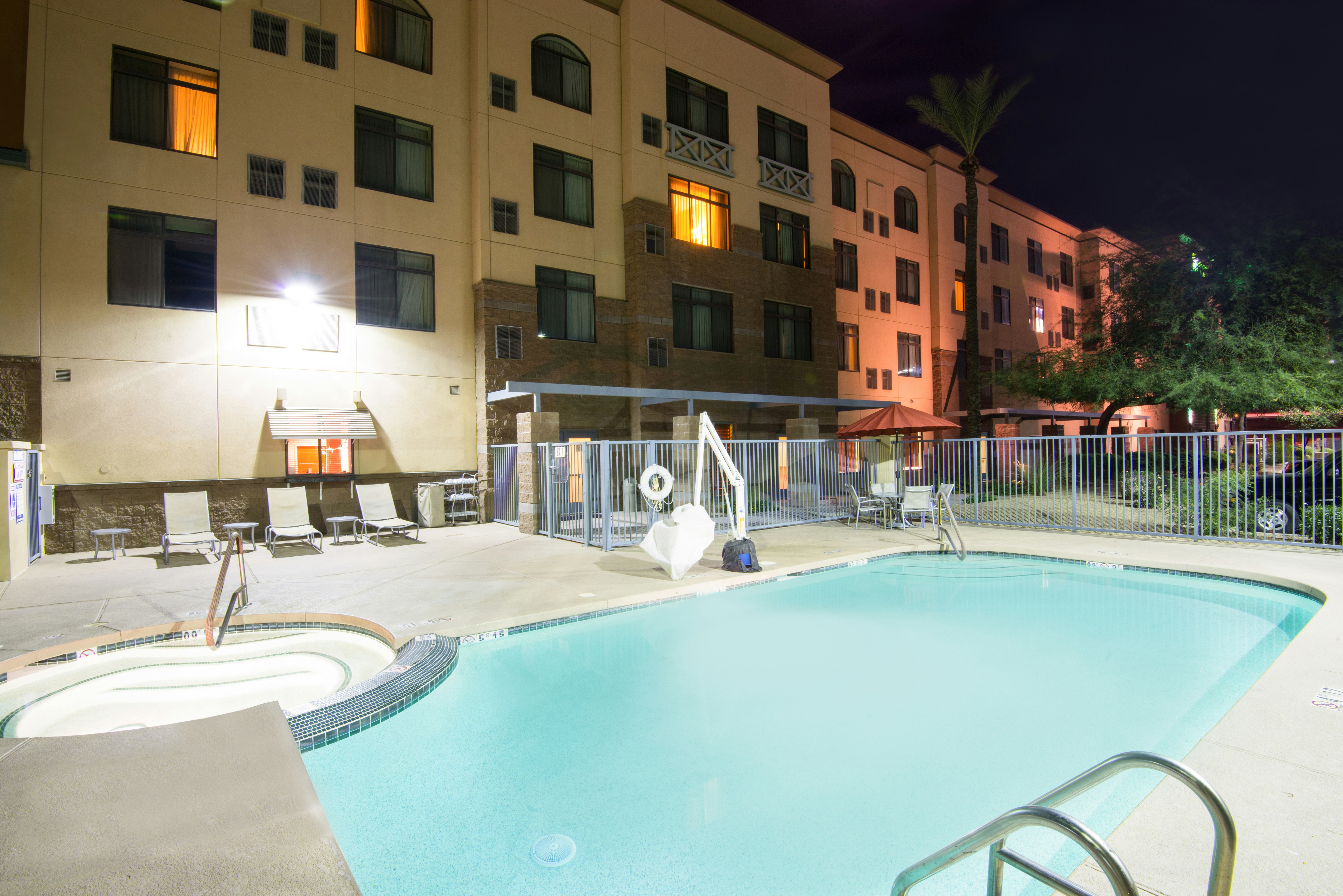 Holiday Inn and Suites Goodyear West Phoenix Area, an IHG Hotel 44/44