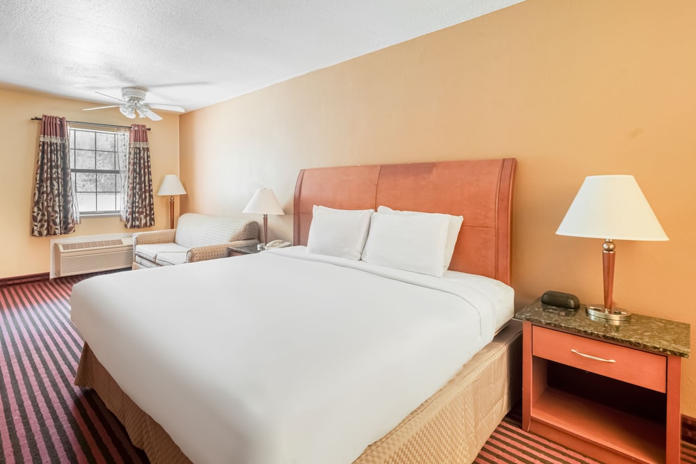 Rodeway Inn & Suites Jefferson 29/53