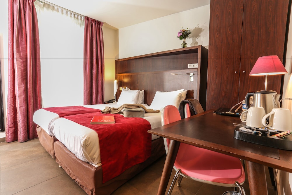 Avalon Hotel Paris Gare Du Nord 13/71