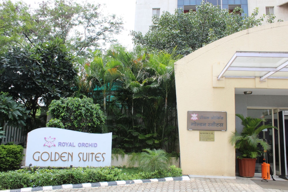 Royal Orchid Golden Suites Pune 8/52