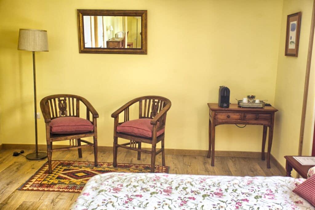 Hotel Colonial de Santillana 50/58