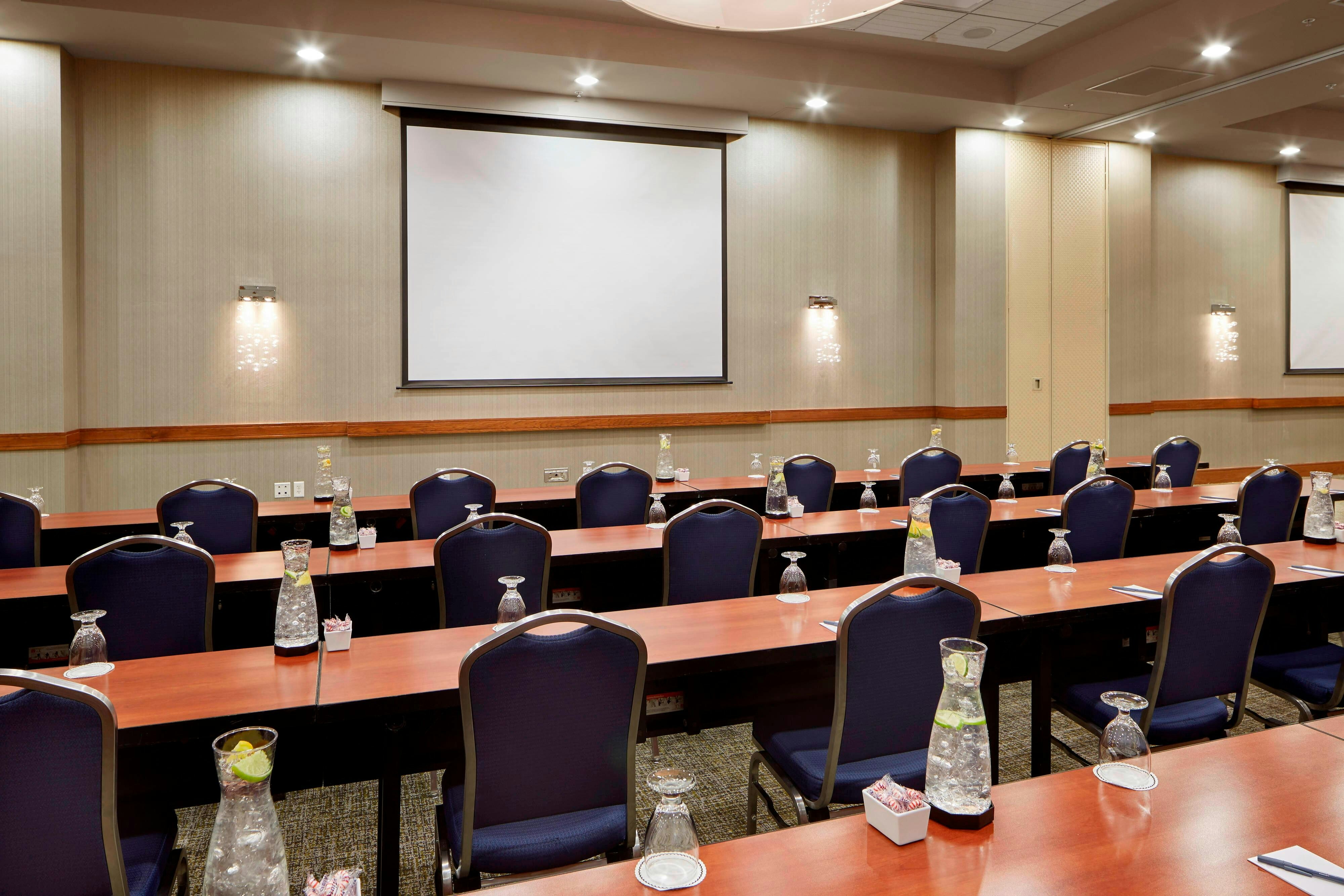 Springhill Suites Las Vegas Convention Center 44/55