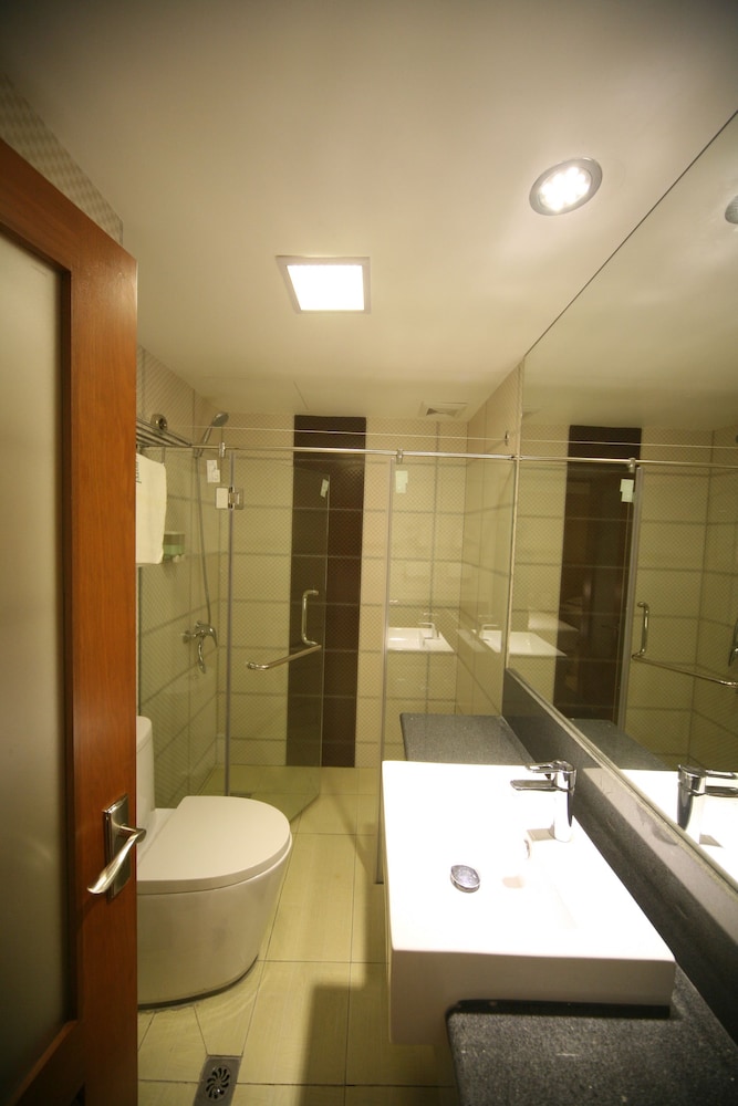Cardogan Hotel 43/46