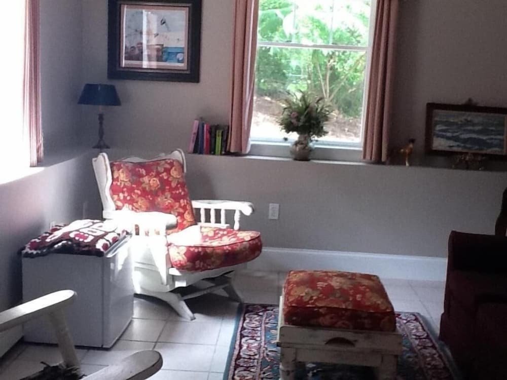 Josephine's Bed &amp; Breakfast 30/38