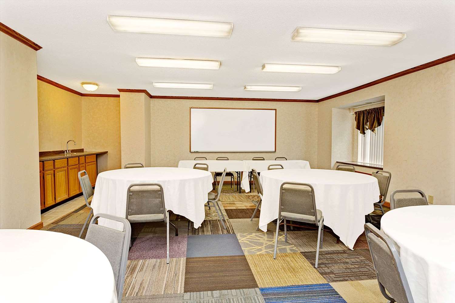 Microtel Inn Suites By Wyndham Florence Cincinnati Airport 34/41