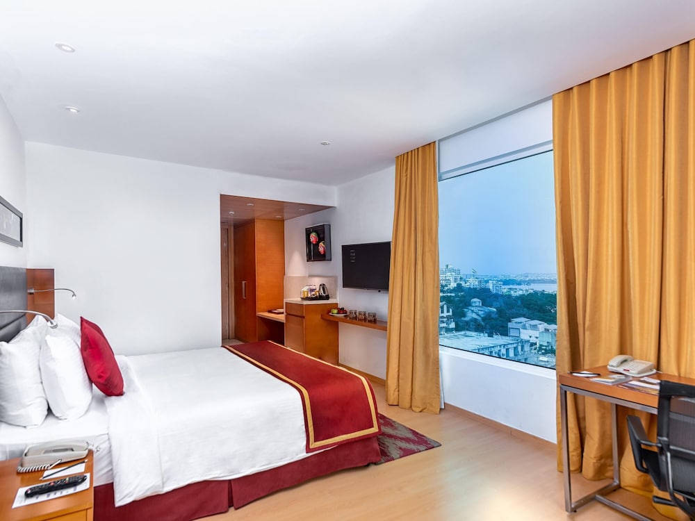 Mercure Hyderabad Kcp 25/69