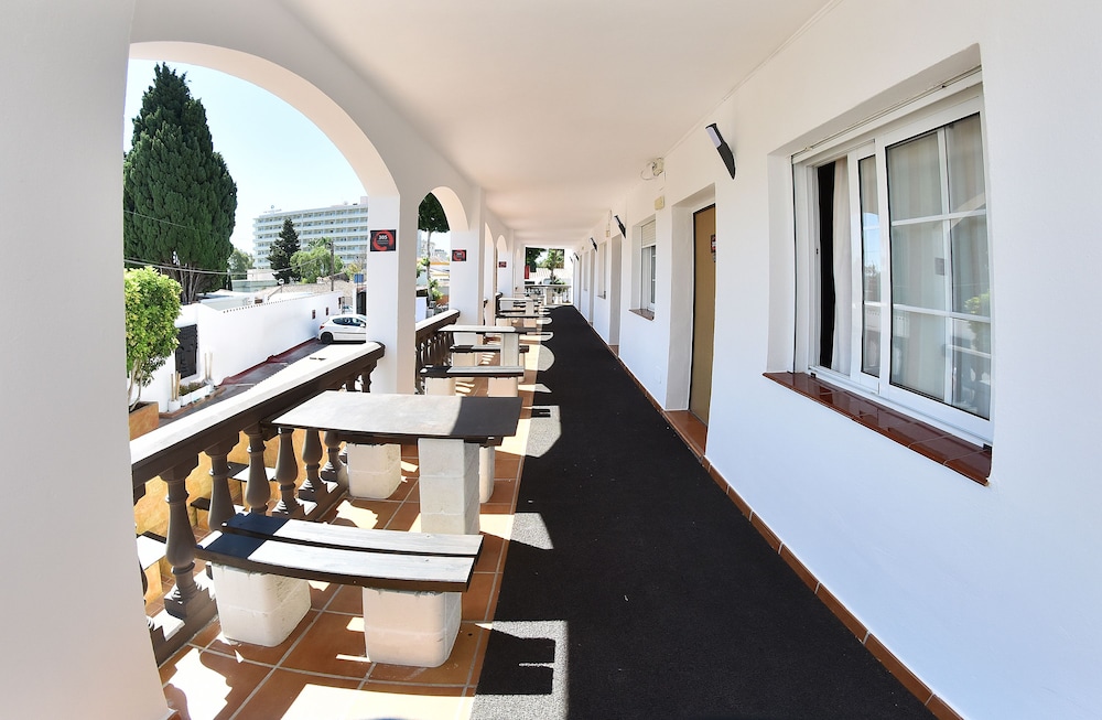 Hotel Zen Airport 56/67