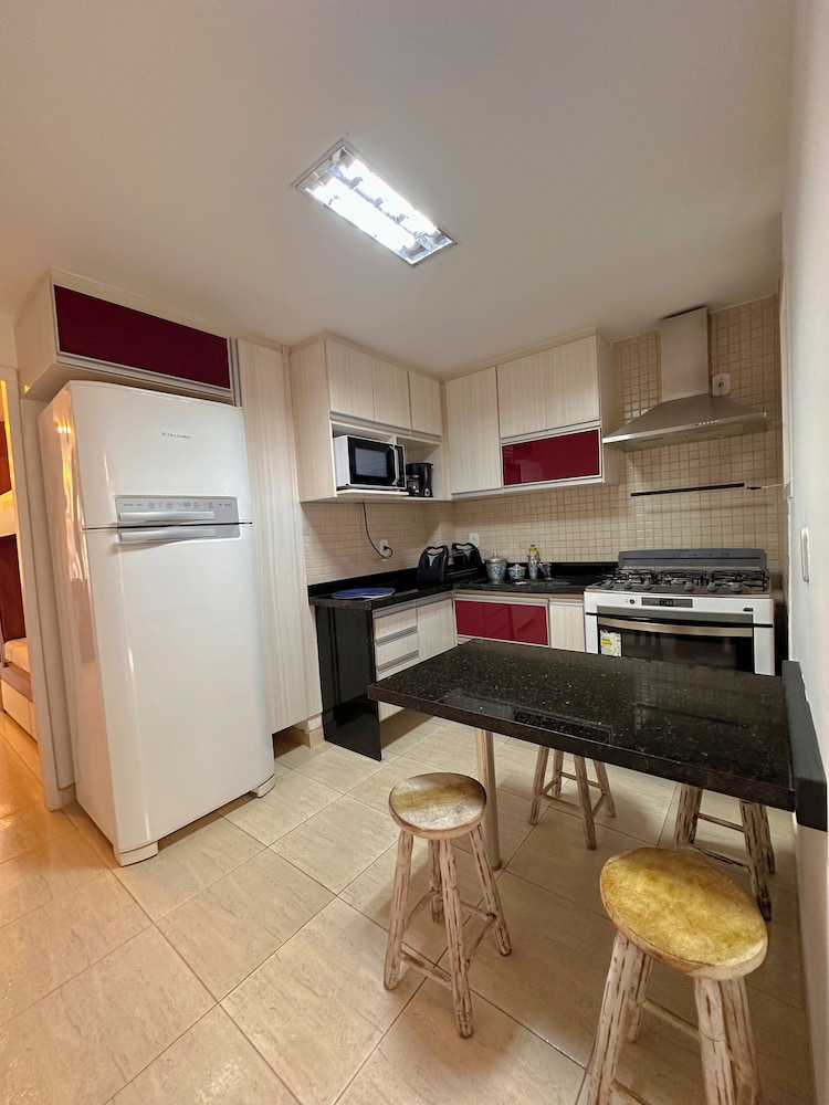 Hotel Residencial Portoveleiro 44/64