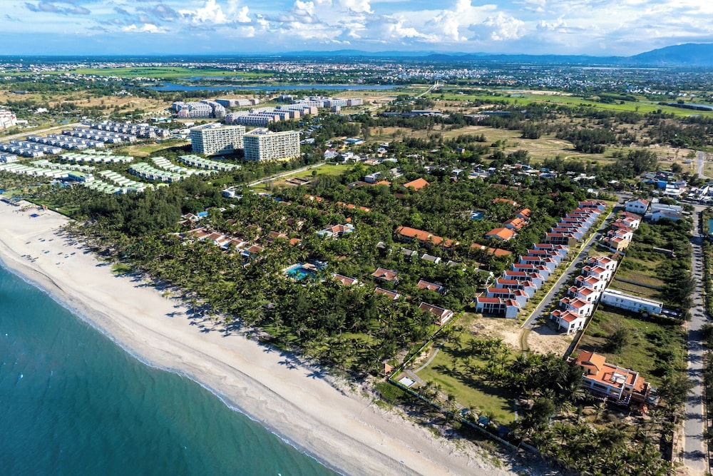 SBH Le Belhamy Beach Resort 40/50