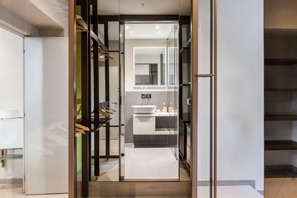 Easyhomes Duomo Suites and Apartments 37/38