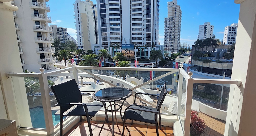 Broadbeach Holiday Apartments 35/50