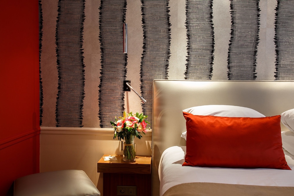 Hotel Le Clos Medicis 4/43